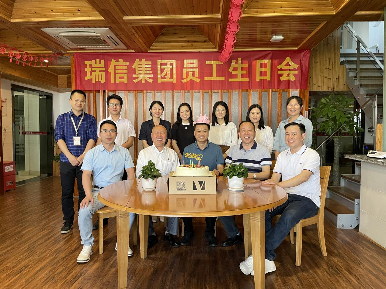 五月生日会 | 点滴时光，，相聚为你